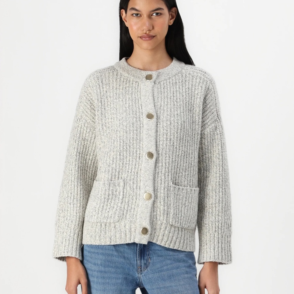 NWOT Abercrombie Relaxed Hardware Crew Cardigan Sweater